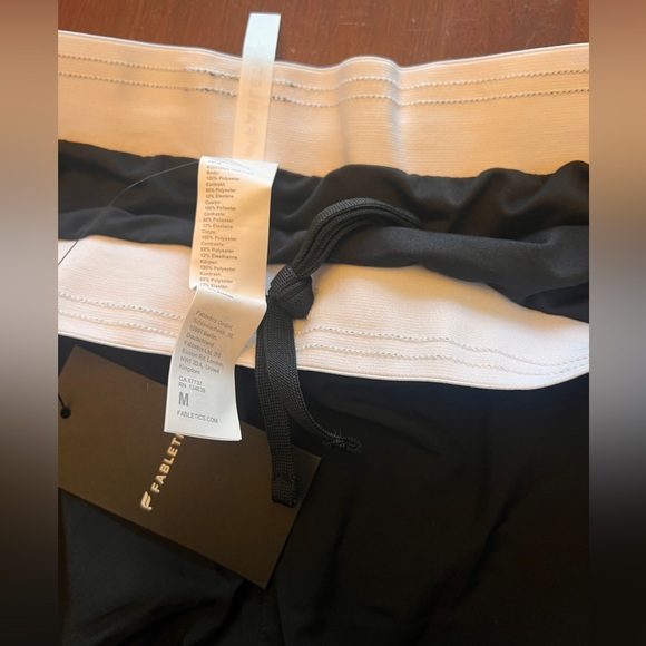 Fabletics Women’s Black Athletic Shorts - Picture 5 of 7